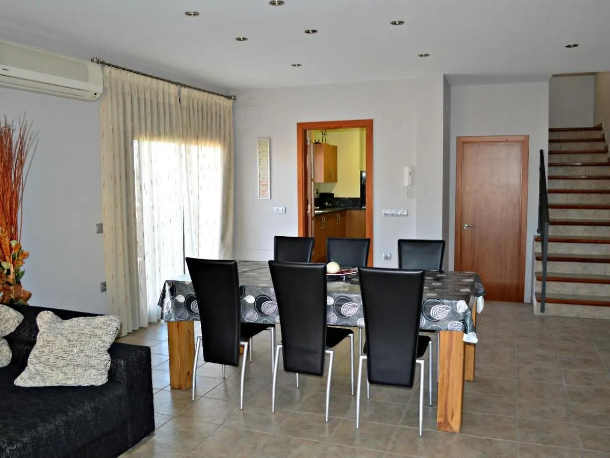 Hébergement de vacances Villa Relax Total: Casa Con Piscina, A/A, Terraza Y Barbacoa En Sant Pere Pescador, Costa Brava - Es-89-101