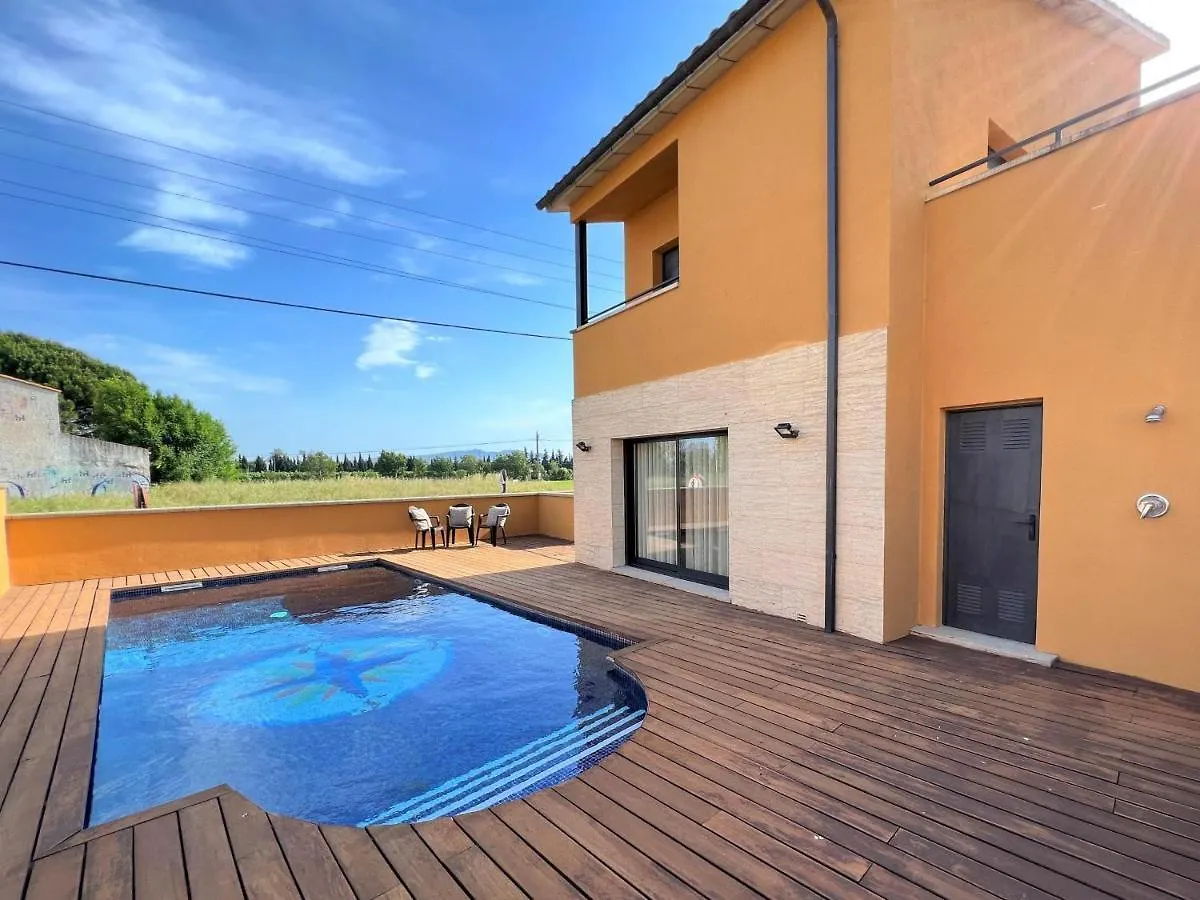 Villa Relax Total: Casa Con Piscina, A/A, Terraza Y Barbacoa En Sant Pere Pescador, Costa Brava - Es-89-101 0*,  Espagne