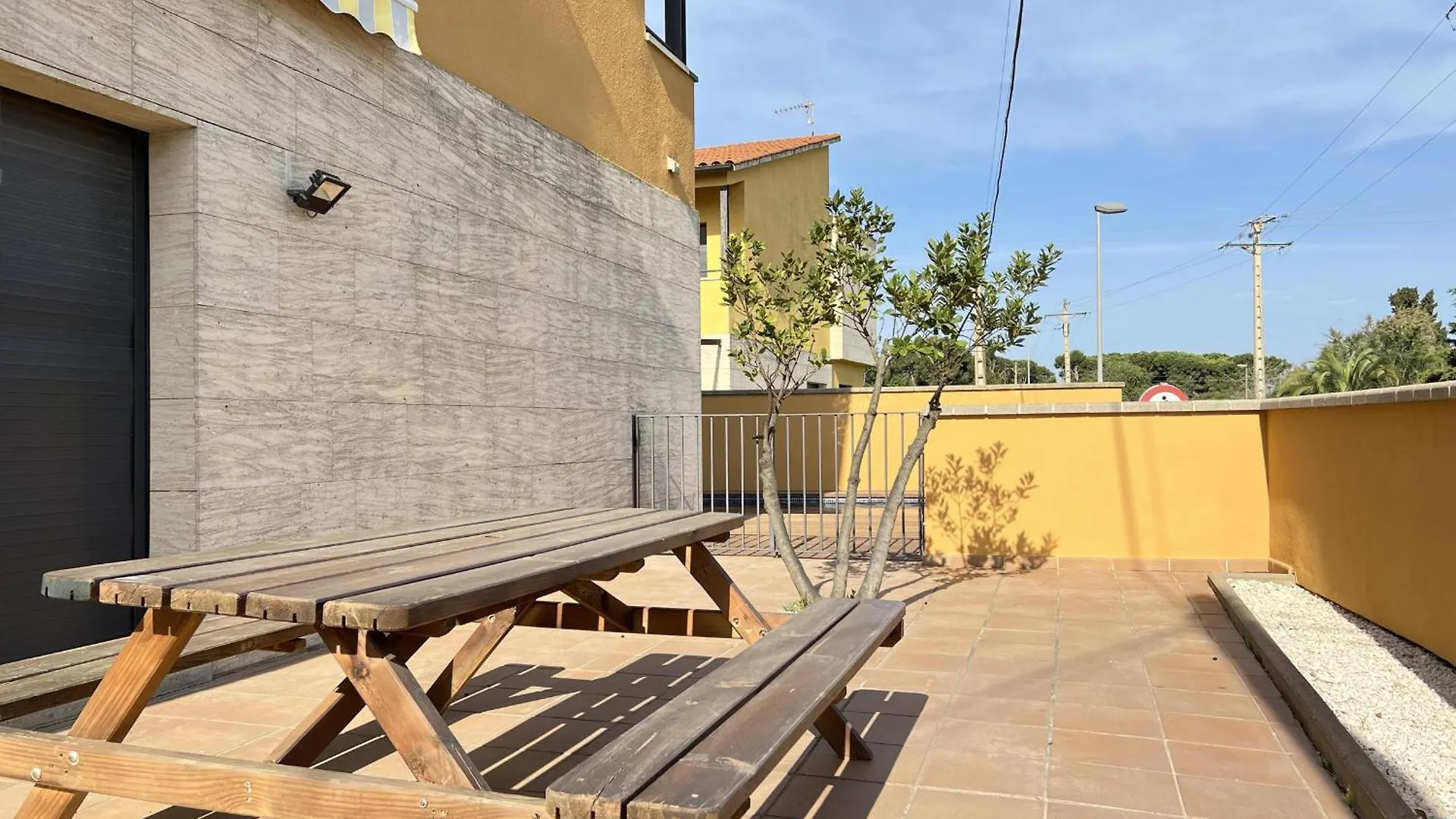 Villa Relax Total: Casa Con Piscina, A/A, Terraza Y Barbacoa En Sant Pere Pescador, Costa Brava - Es-89-101